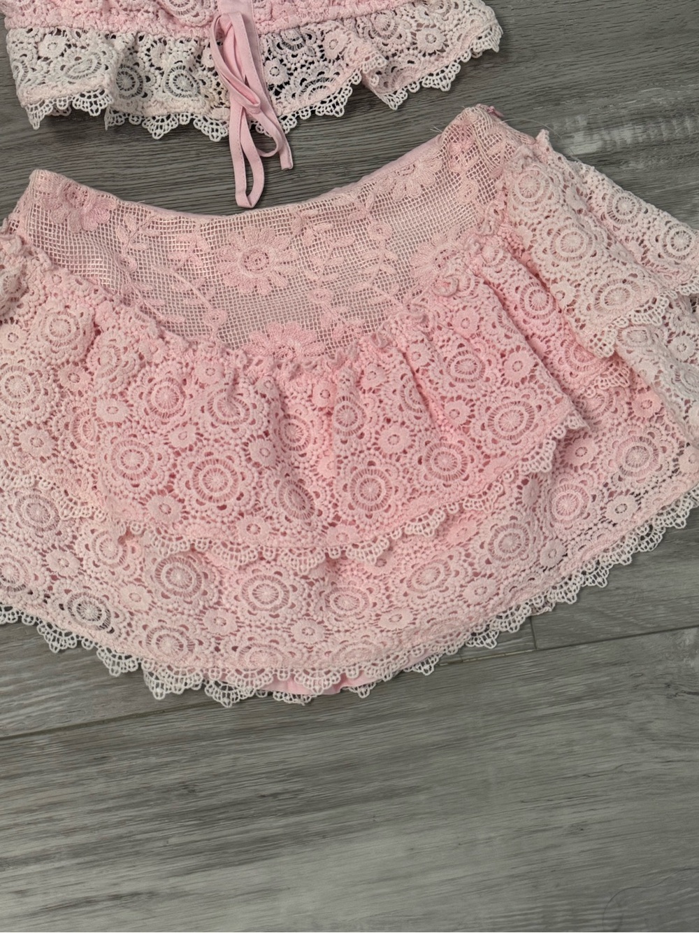 This pink crochet lace matching set - Picture 3 of 7